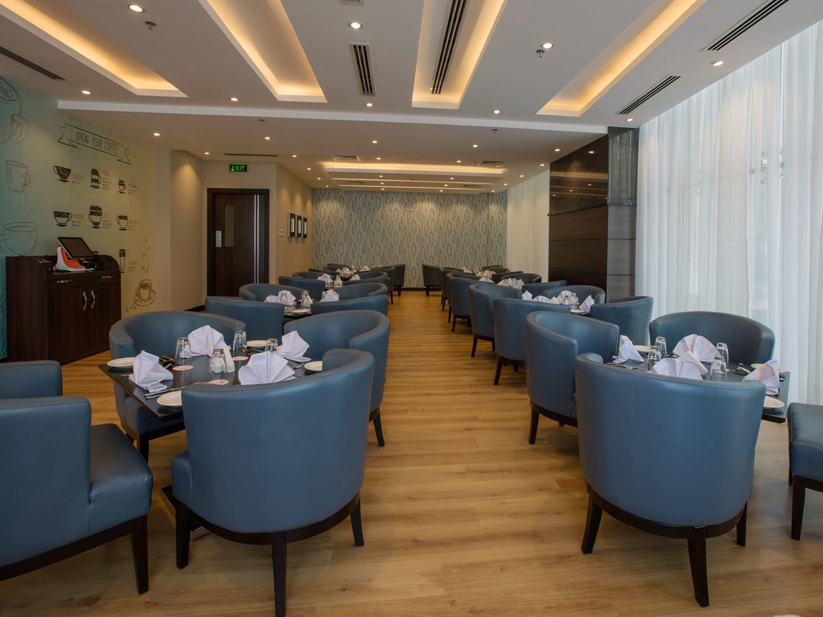 Orange Suites Hotel Manama Dış mekan fotoğraf