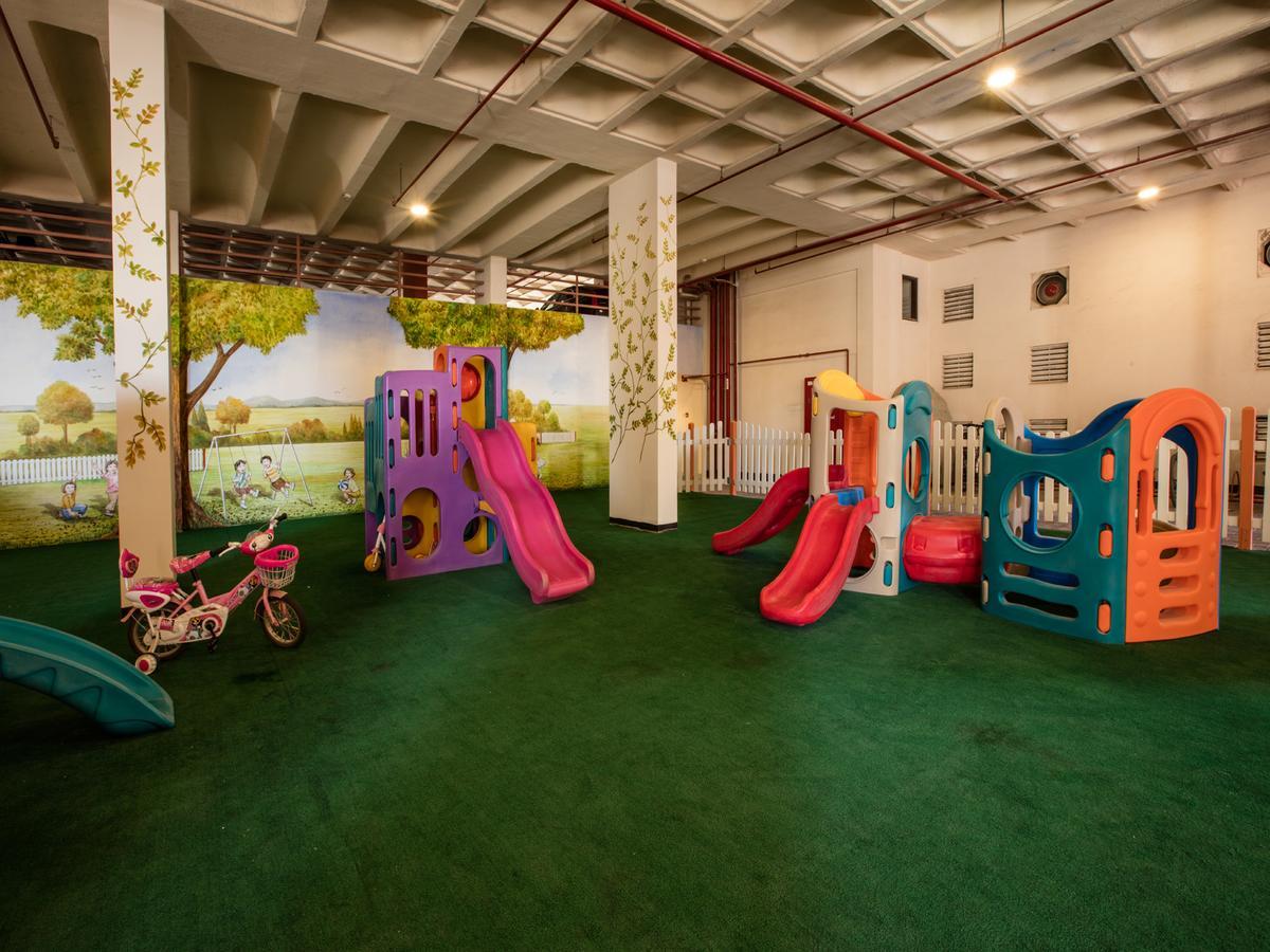 Orange Suites Hotel Manama Dış mekan fotoğraf