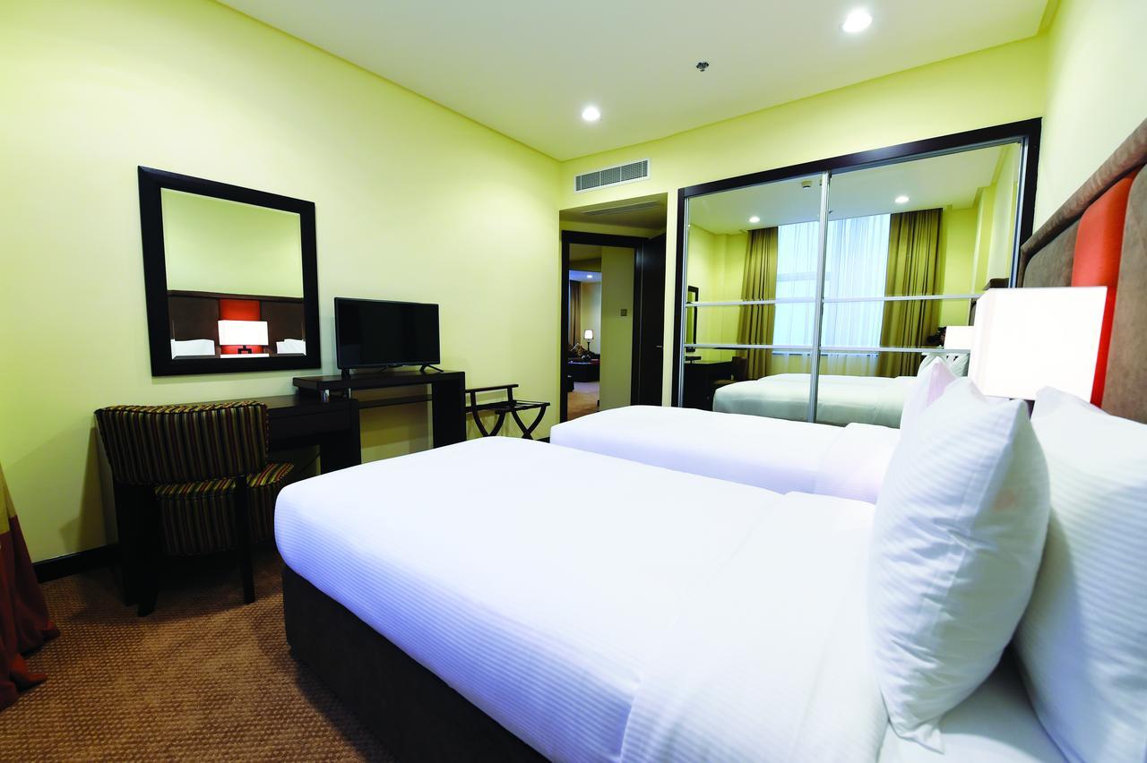 Orange Suites Hotel Manama Dış mekan fotoğraf